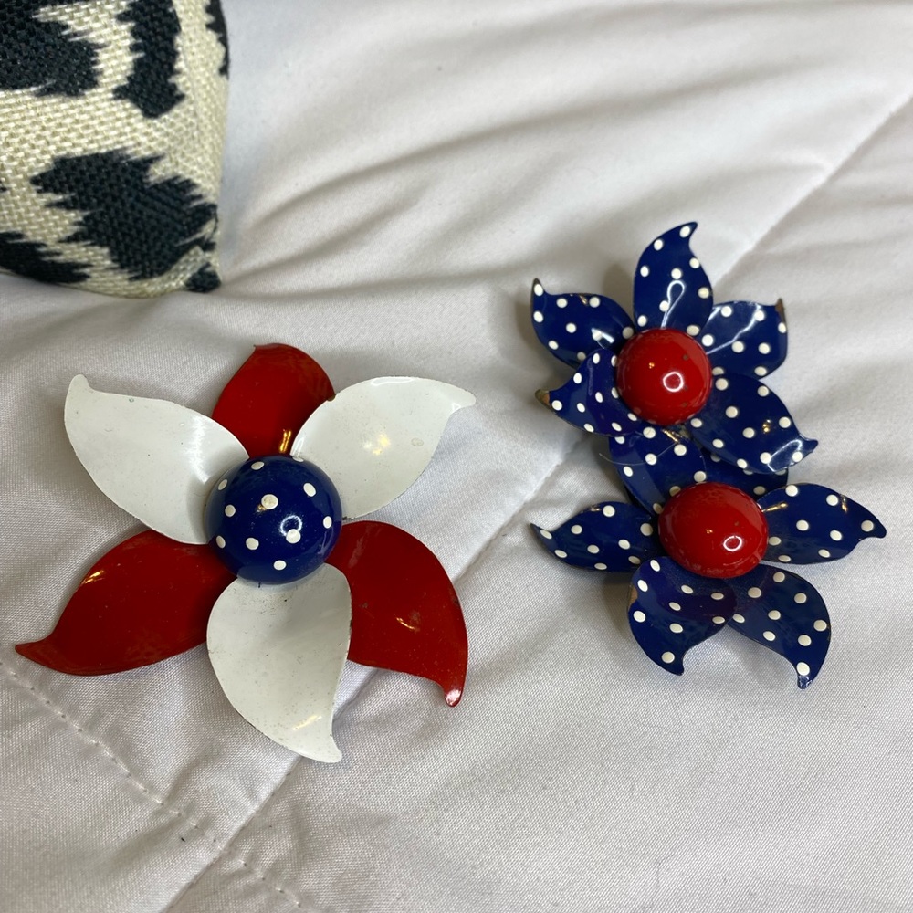 Metal polka dot brooches American Inspired